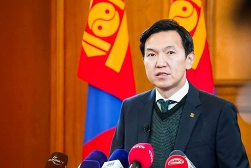 Засаг дарга нарын хэн нь хэдэн га газар олгосон бэ?